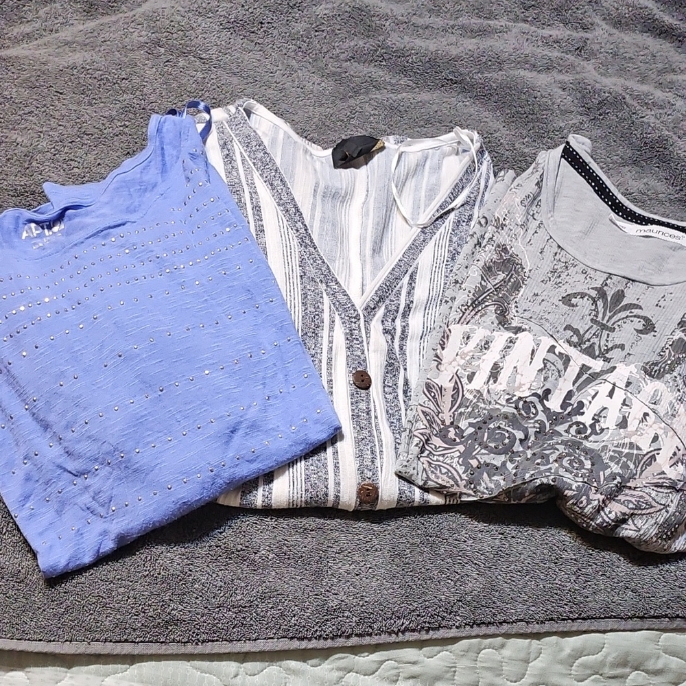 Apt. 9 Women's Tops - Blue, White, Gray 💥Final Price